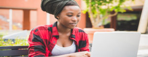 woman using online banking